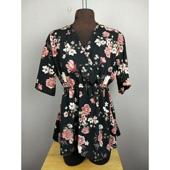 Tops - Floral top size XXL